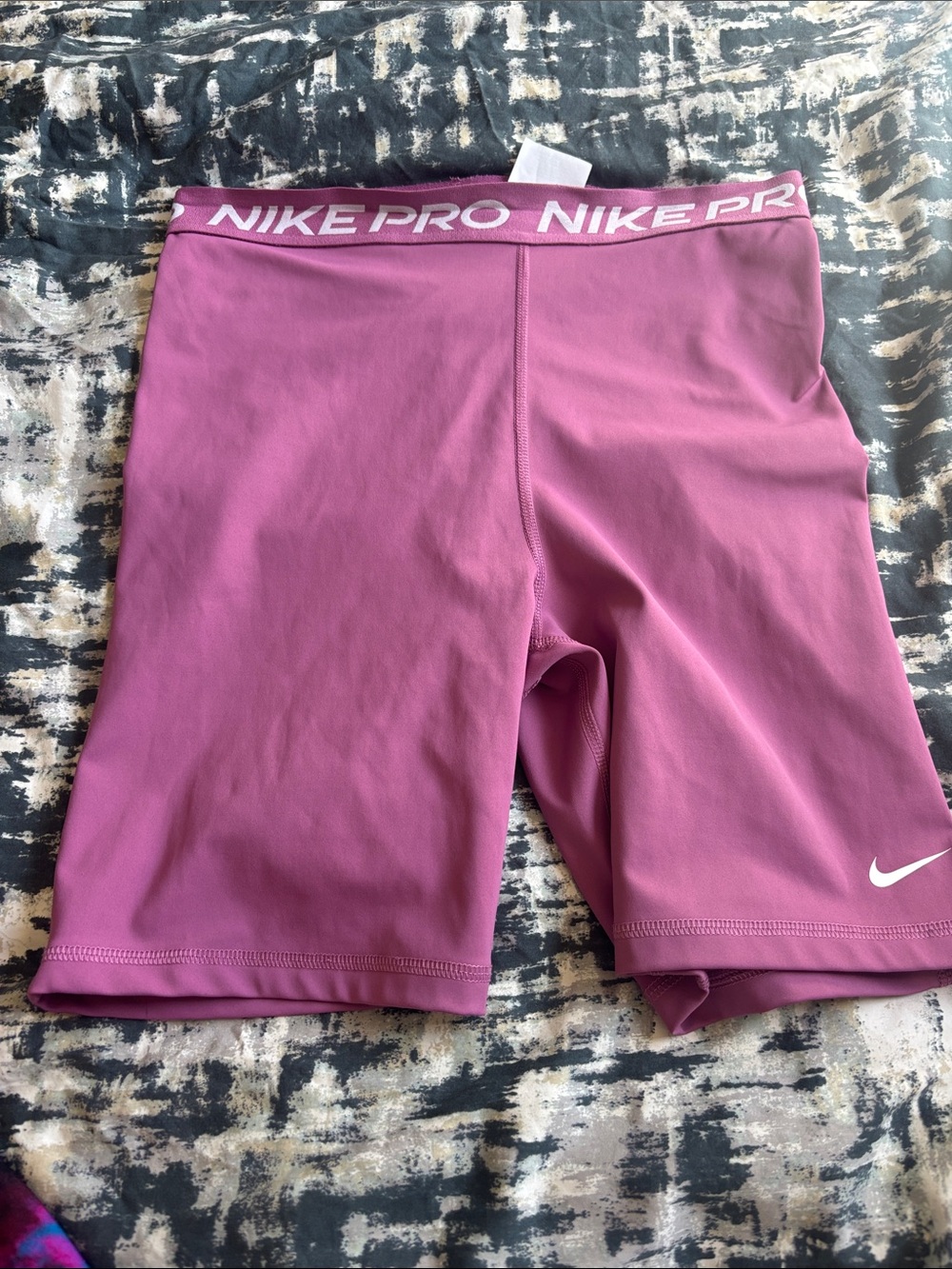 Nike Women's Magenta Bike Shorts with Branded Waistband - Picture 2 of 8